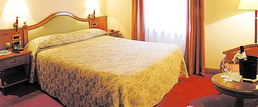 **** Ξενοδοχείο Villa Giustinian Καστελφράνκο Βένετο Ιταλία