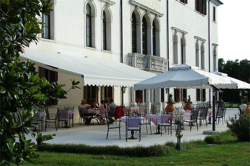 Hotell Villa Giustinian Castelfranco Veneto